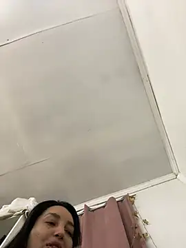 Snapshot of tu-bebitaa chatting on 02/22/25, 05:44 tu-bebitaa online show from 02/22/25, 05:44