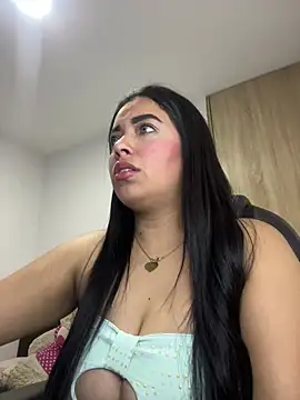 Snapshot of _SARA_69 chatting on 02/28/25, 11:03  SARA 69 online show from 02/28/25, 11:03