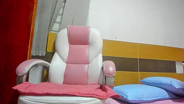 abigail fx online show from 02/28/25, 03:04