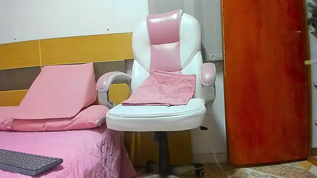 abigail fx online show from 03/11/25, 03:05