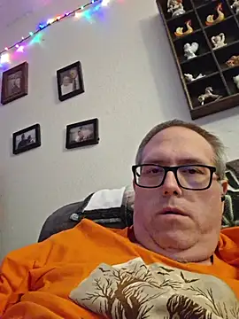 Smallone327 online show from 10/04/25, 08:40