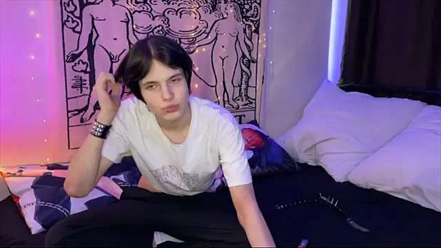 timi-moon online show from 02/19/25, 10:34