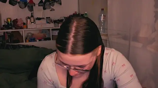 milliedoll online show from 11/20/25, 11:21