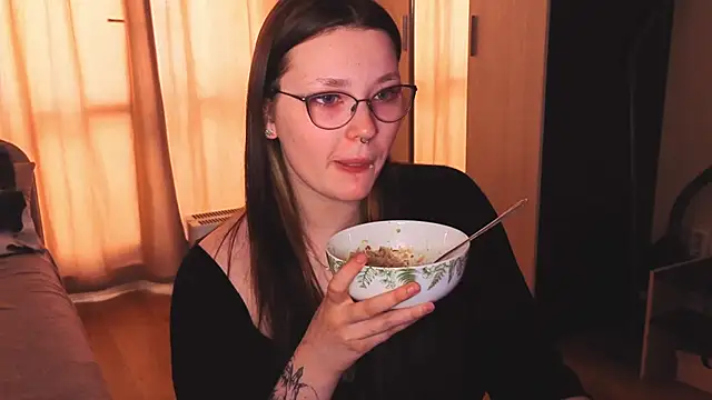 milliedoll online show from 04/03/26, 07:39