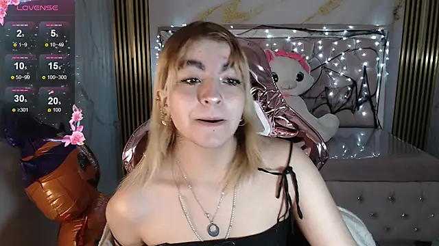 lili conor s online show from 10/16/25, 03:51