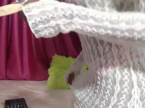 xxTatiannaxx online show from 02/19/25, 06:43