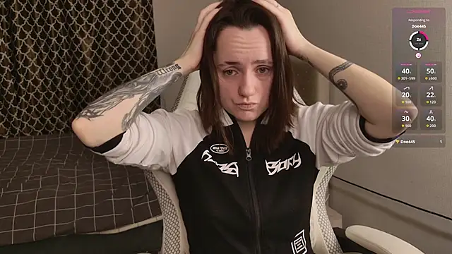 Luna Loveee online show from 11/14/25, 04:33