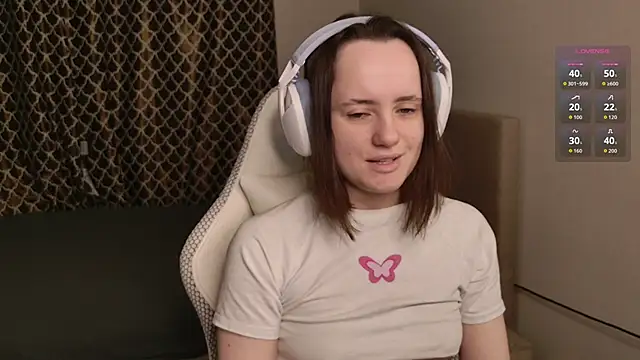 Luna Loveee online show from 11/24/25, 03:17