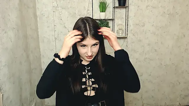  MiaAngell online show from 03/05/25, 02:01