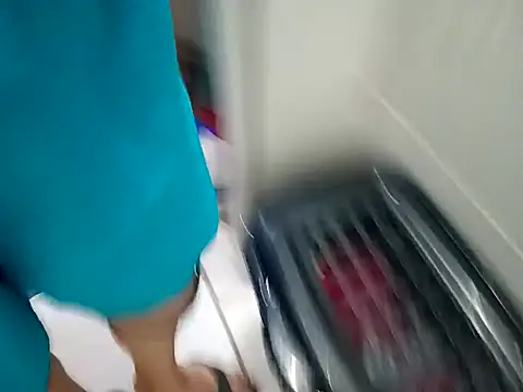 Snapshot of magrinhogostoso696 chatting on 10/27/25, 01:42 magrinhogostoso696 online show from 10/27/25, 01:42