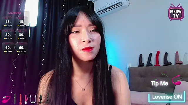 Snapshot of miyakimi0101 chatting on 09/15/25, 11:38 miyakimi0101 online show from 09/15/25, 11:38