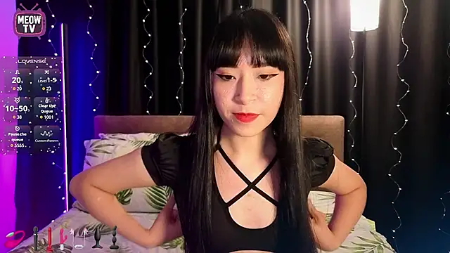 Snapshot of miyakimi0101 chatting on 06/11/26, 11:47 miyakimi0101 online show from 06/11/26, 11:47