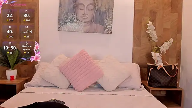 Snapshot of Lucia_Brown_ chatting on 05/31/26, 08:54 Lucia Brown online show from 05/31/26, 08:54