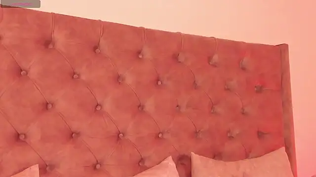 regina noctixx online show from 11/24/25, 10:31