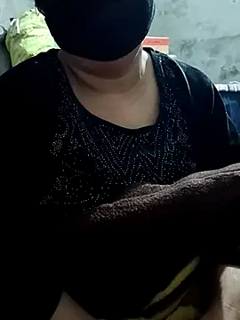 sharnjit299 online show from 12/03/25, 05:00