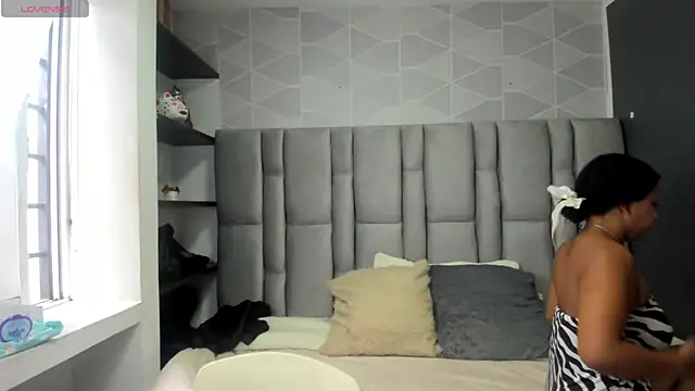 Natasha rose   online show from 09/13/25, 07:13