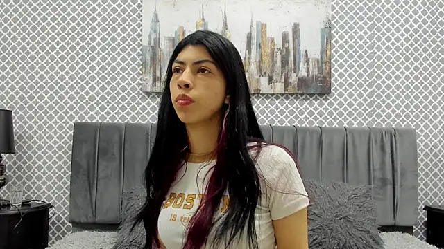 Cassie bloom online show from 10/21/25, 07:58