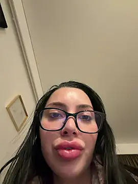 Mia Splash online show from 02/02/26, 10:19