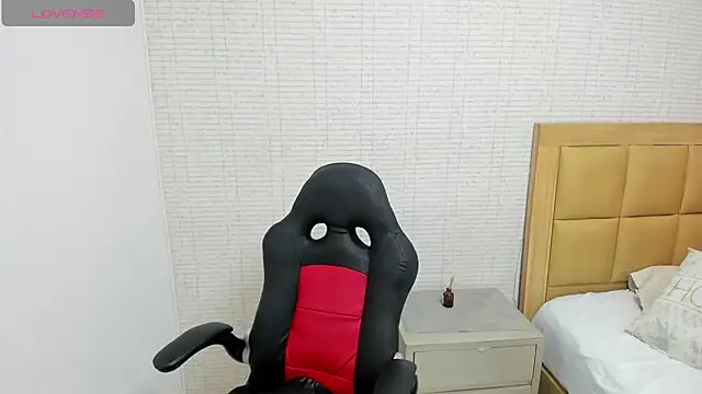 MEGANZARICK online show from 10/04/25, 12:25