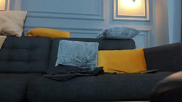 BridgitteBia online show from 03/04/25, 11:32