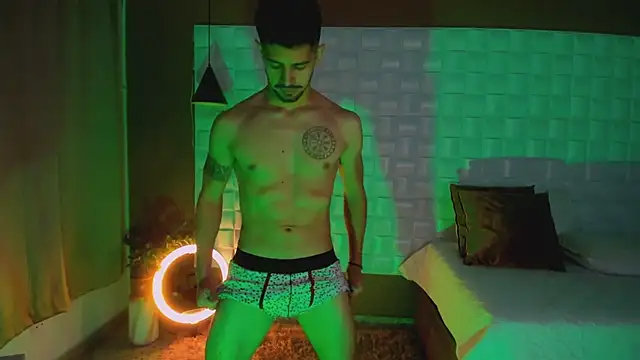 AlejandroStormm online show from 02/28/25, 05:59