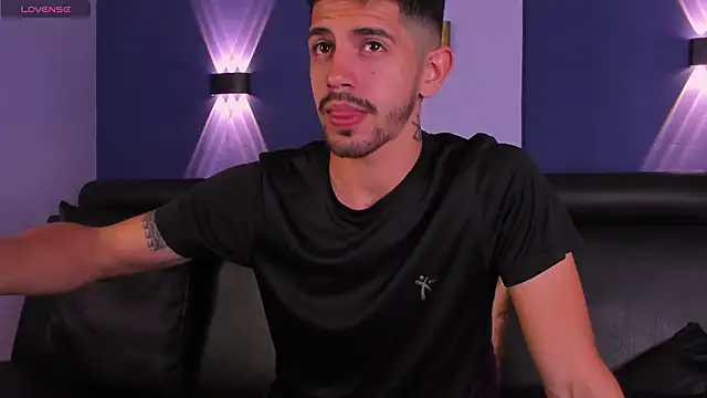 AlejandroStormm online show from 10/01/25, 08:15