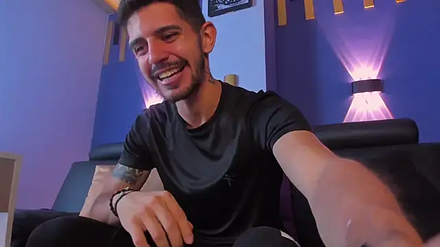 AlejandroStormm online show from 10/14/25, 08:53