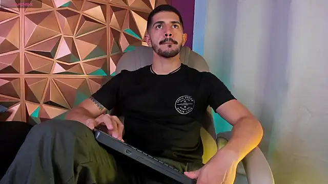 AlejandroStormm online show from 02/15/26, 04:09