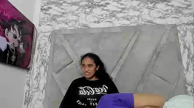 Snapshot of ElizaAndQuisha chatting on 03/22/25, 03:42 ElizaAndQuisha online show from 03/22/25, 03:42