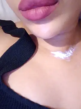 Sexlove1xo online show from 11/04/25, 11:53