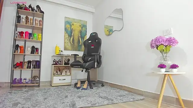 Camillevegas online show from 11/27/25, 02:35