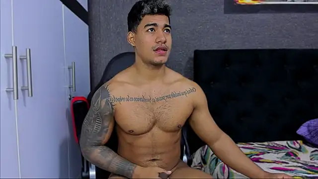 luigi hot  online show from 03/12/25, 04:02