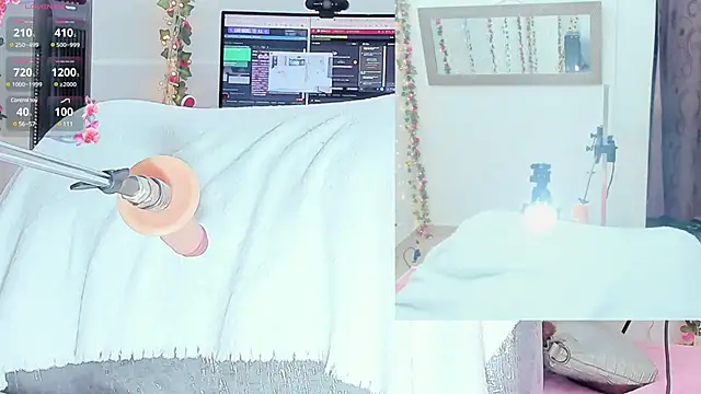Snapshot of Genesis_Love__ chatting on 03/08/25, 03:56 Genesis Love online show from 03/08/25, 03:56