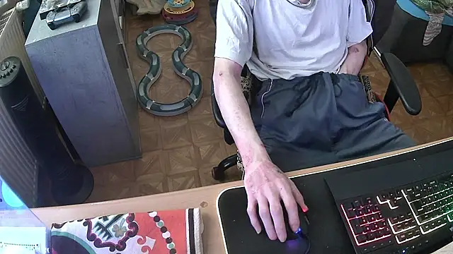 DerGeileLoveboy online show from 11/27/25, 12:18