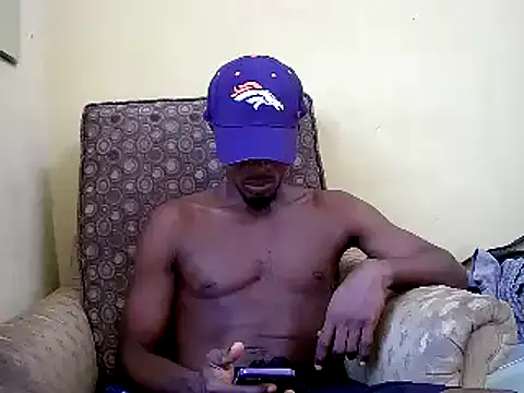 Snapshot of justyou2025 chatting on 03/16/25, 12:44 justyou2025 online show from 03/16/25, 12:44