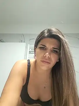 Bella Posh online show from 10/11/25, 06:34