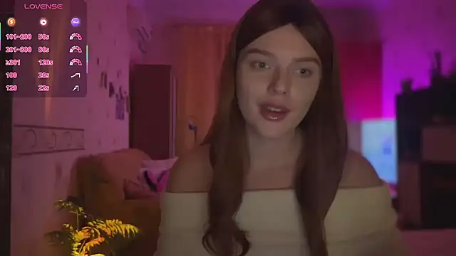 CherryRed Girl online show from 11/04/25, 10:20