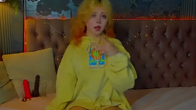 EmilyAngells online show from 02/06/26, 07:02