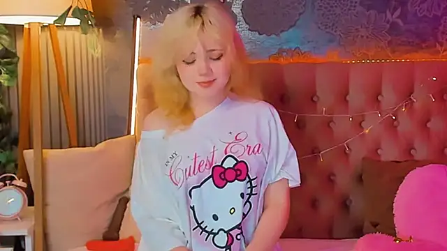 EmilyAngells online show from 04/14/26, 05:57