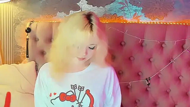 EmilyAngells online show from 07/12/26, 06:37