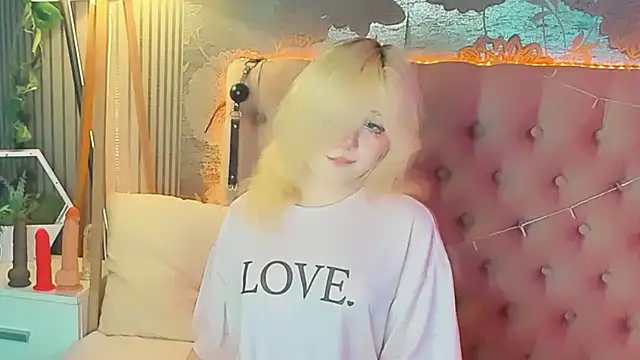EmilyAngells online show from 07/20/26, 11:12