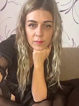 Lusi Luxary online show from 10/01/25, 06:08