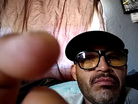 Mrpito7878 online show from 02/25/25, 08:51