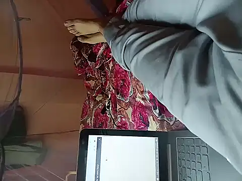 Snapshot of rahulkajuuu0909 chatting on 10/17/25, 02:15 rahulkajuuu0909 online show from 10/17/25, 02:15