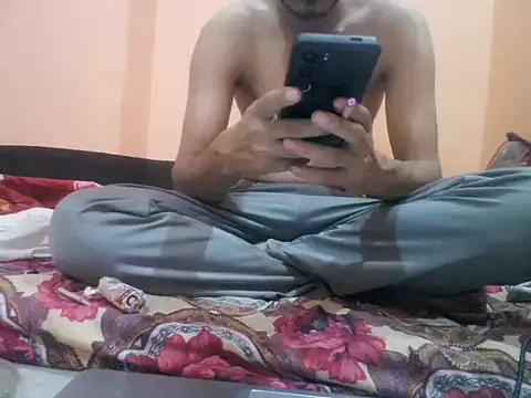 Snapshot of rahulkajuuu0909 chatting on 11/04/25, 07:46 rahulkajuuu0909 online show from 11/04/25, 07:46