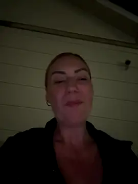 YNA ELLA online show from 10/29/25, 11:17