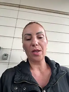 YNA ELLA online show from 11/12/25, 11:10