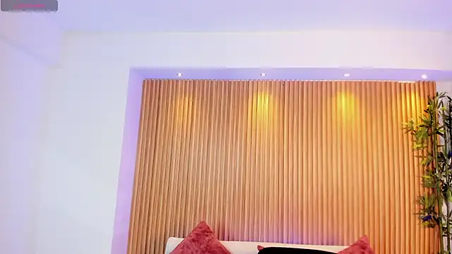 Ivaannaa  online show from 02/11/26, 12:43