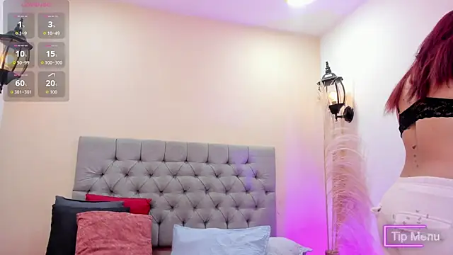 Snapshot of Maite_Smith_ chatting on 02/25/26, 01:21 Maite Smith online show from 02/25/26, 01:21