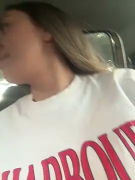 natashaleightt online show from 03/02/25, 10:48